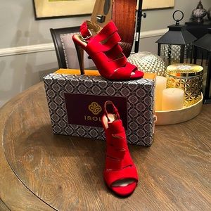 Isola women’s heel, suede, fire red, size 7